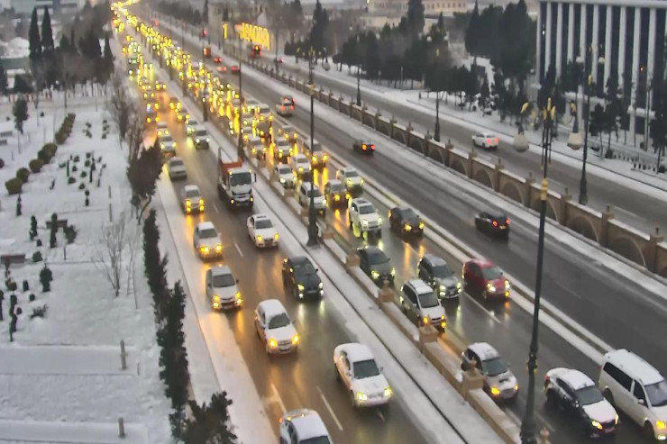 Bakıda sıxlıq olan yollar - SİYAHI 