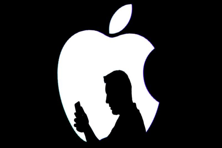 "iPhone" işlədənlərə şad xəbər - "Apple" hər istifadəçiyə kompensasiya ödəyəcək 