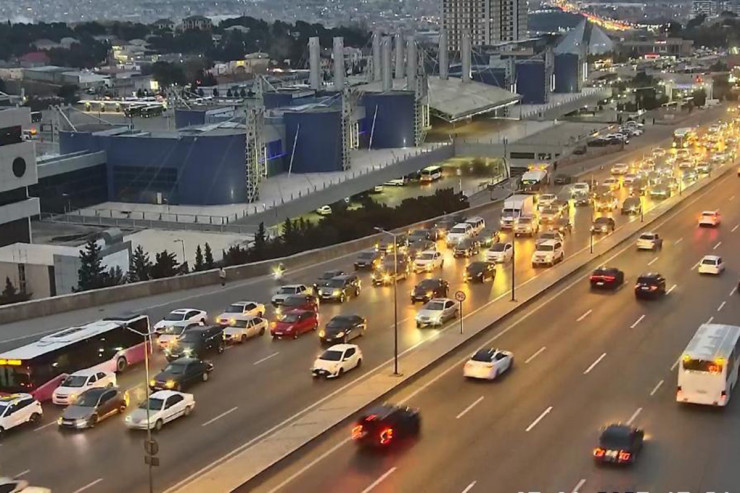 Bakıda sıxlıq müşahidə olunan yollar-SİYAHI 