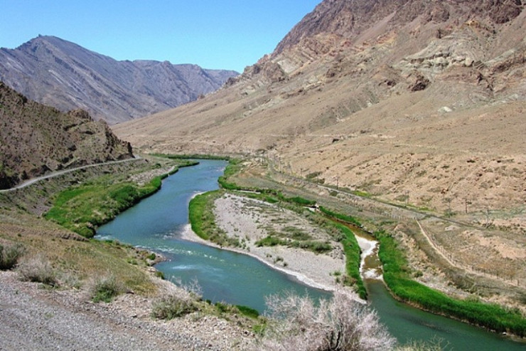 Ermənistan Araz çayını çirkləndirməkdə davam edir