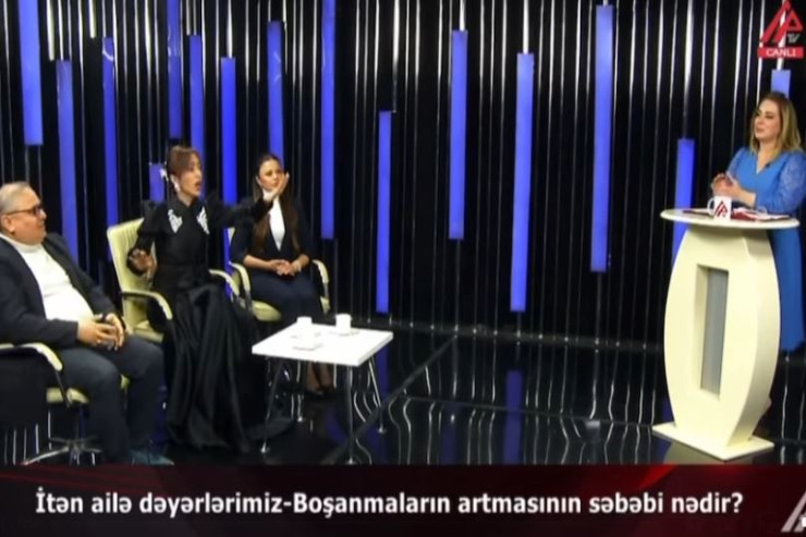 "Bəxtəvərəm ki, ərim var, ayağını yuyuram" - Ofelya Şabanova 