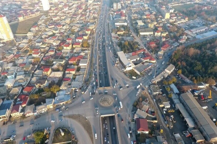 ŞAD XƏBƏR:  Xırdalana yeni yollar çəkiləcək 