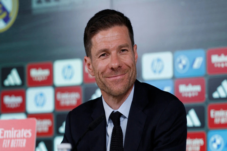 Xabi Alonso yeni Modriçi tapdı