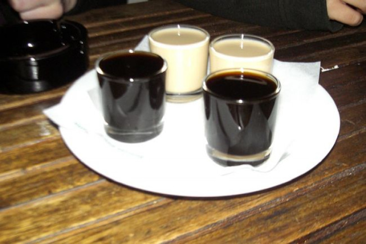 108 yaşlı qadın hər gün yeməkdən əvvəl içdiyi alkoqollu içkini açıqladı