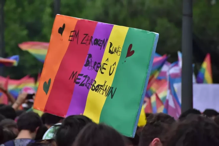 Lezbiyan, gey, biseksual və translar Makronun ətrafına niyə yığışdı? - Böyük Manipulyator 