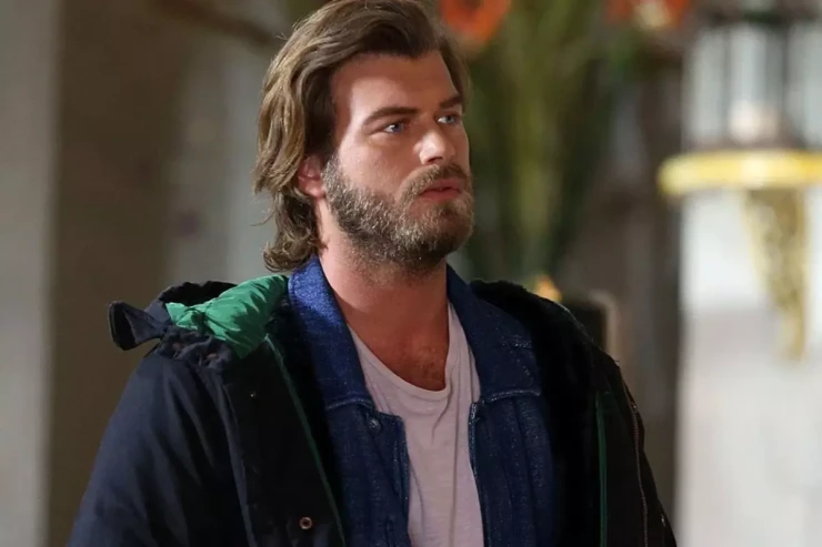 Kıvanç Tatlıtuğ yeni serialla ekranlara qayıdır