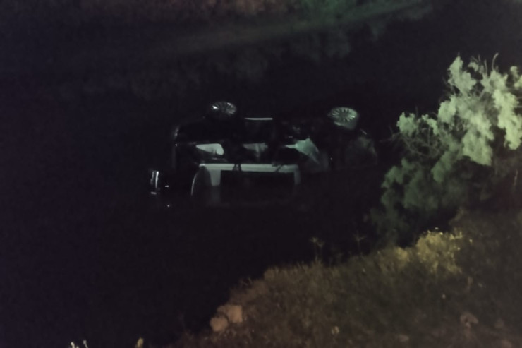 Xaçmazda "Range Rover" çaya aşdı