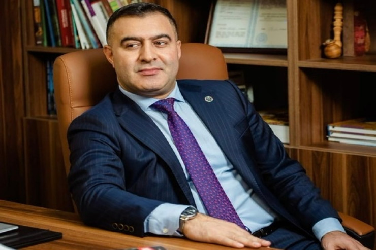 Məhkəmədən həbsdəki vəkil Adəm Məmmədov və qardaşı barəsində QƏRAR