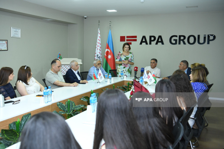"APA Jurnalist Məktəbi"nin məzunlarına sertifikatlar təqdim edildi - FOTO 