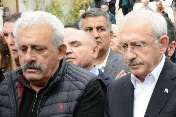 Kamal Kılıçdaroğlunun  əkiz qardaşı   mübahisə zamanı infarkt keçirib  öldü
