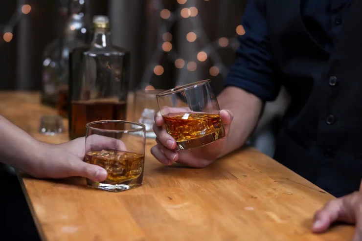 Hansı qan qrupu olan insanlar alkoqolizmə daha çox meyillidir? 