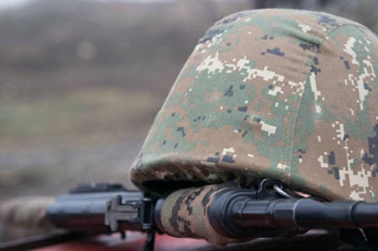Ermənistan hərbçisi özünü güllələdi 