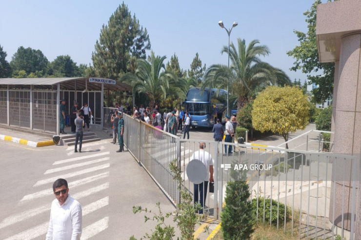 Rusiyanın incəsənət adamları İrandan Azərbaycana gəldi