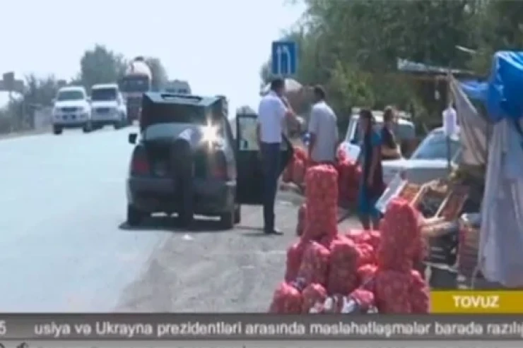 Yol kənarlarındakı  ticarətlə bağlı   vətəndaşlara MÜRACİƏT 