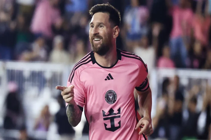 Messi 38 və yuxarı yaşda olan ən bahalı  futbolçudur