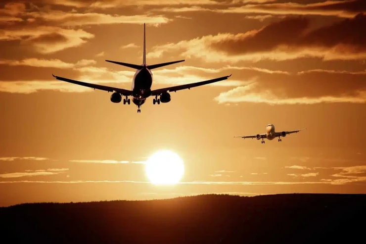 Aeroportun tualetində itini boğdu - DƏHŞƏT 