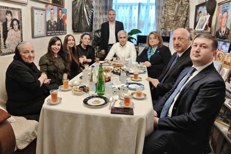 Leyla Əliyeva və Arzu Əliyeva Polad Həşimovun evində oldular