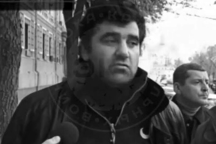 Həbsdən qaçıb Azərbaycanda gizlənən mafioz çempion öldü
