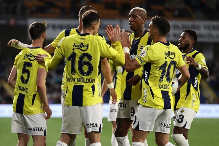 Super Liqa : “Fənərbaxça” darmadağın etdi