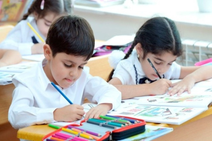 4 və 6 sinif şagirdləri bu il ilk dəfə imtahan verəcək