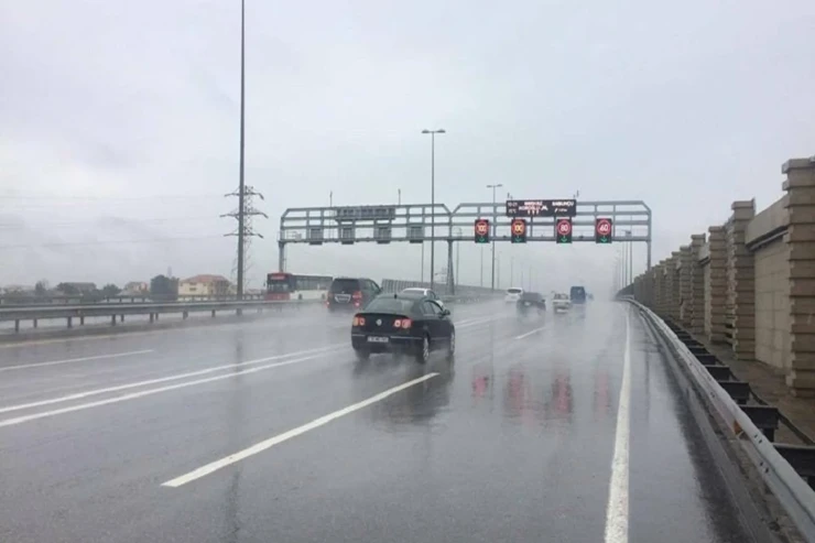 Zığ dairəsi-Hava Limanı yolunda sürət həddi aşağı salındı 