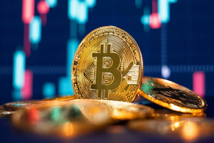 "Bitcoin"in məzənnəsi tarixi maksimumu yenilədi