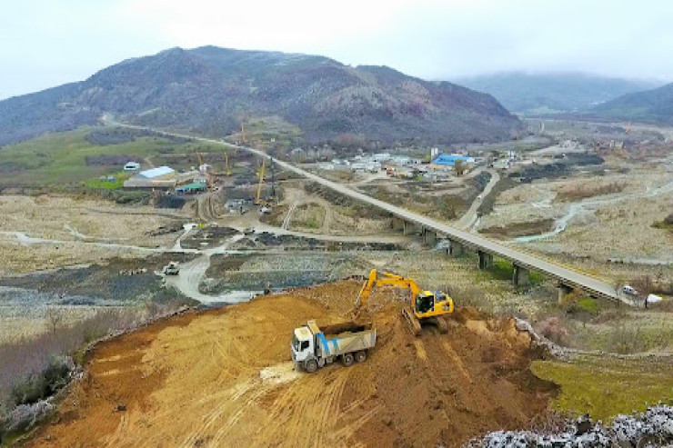 İsmayıllıda yeni çəkilən yolda ÖLÜM 