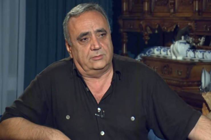 Aktyor Füzuli Hüseynovu üzvlükdən çıxarıb töhmət verdilər 