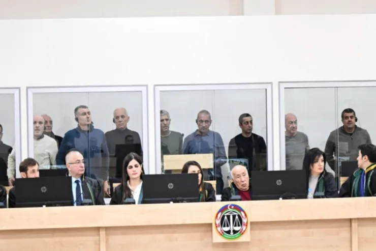 Ermənilərin məhkəməsində prokurorların ittiham çıxışına başladı: Təqsirləri sübutlarla təsdiqləndi
