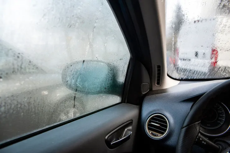 Saatda 140-la gedən  maşında intim əlaqədə  oldular