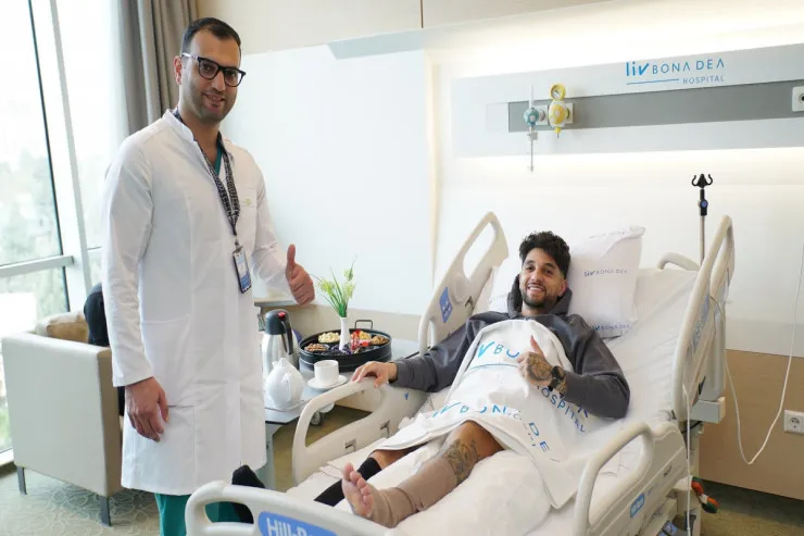 Kadi Borgesin son vəziyyəti:  İki ay yarım oynamaya bilər 