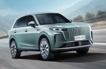 Bu avtomobil bir şarjla 2327 km yol qət edərək  rekord qırdı