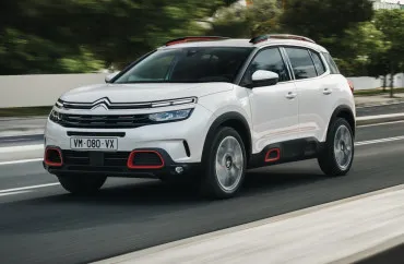 Dünyanın ən yaxşı  10 avtomobili  - SİYAHI 