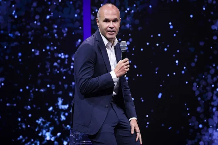 Qalmaqal:  “Barselona”nın əfsanəsi fırıldaqçılıqda  şübhəli bilinir