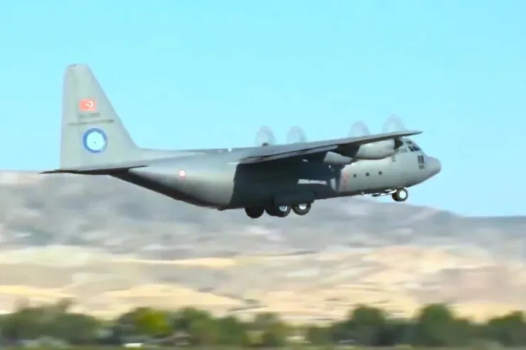 Qəzaya uğrayan Türkiyə təyyarəsində kənar təsir izi  yoxdu