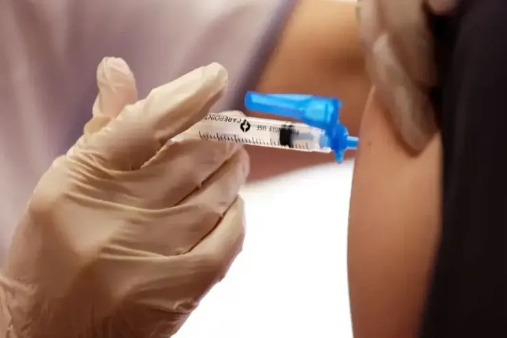 COVID peyvəndləri gizli şəkildə  immun sistemini xərçənglə mübarizəyə   “hazırlayıb”