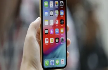 "iPhone"u üzü aşağı qoyanda batareya ölmür - SADƏ HƏLL  