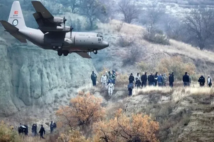 Qəzaya düşən təyyarə ilə bağlı ŞAYİƏLƏR VƏ  HƏQİQƏTLƏR 