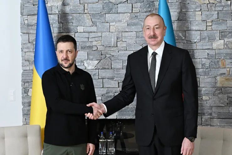 Zelenski Azərbaycan Prezidentinə zəng etdi 