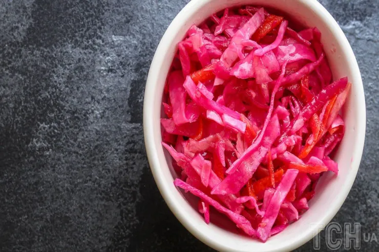 Mağazadakı kimi çuğundurlu  marinad edilmiş kələm resepti 