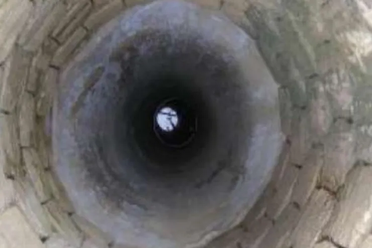 Bərdədə FACİƏ:  quyuya düşən 3 yaşlı uşaq öldü