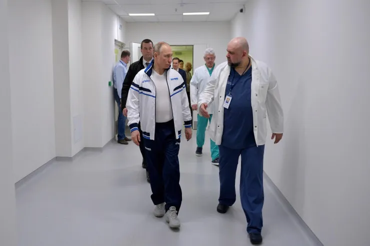 Putin 2 gün klinikada qaldı 