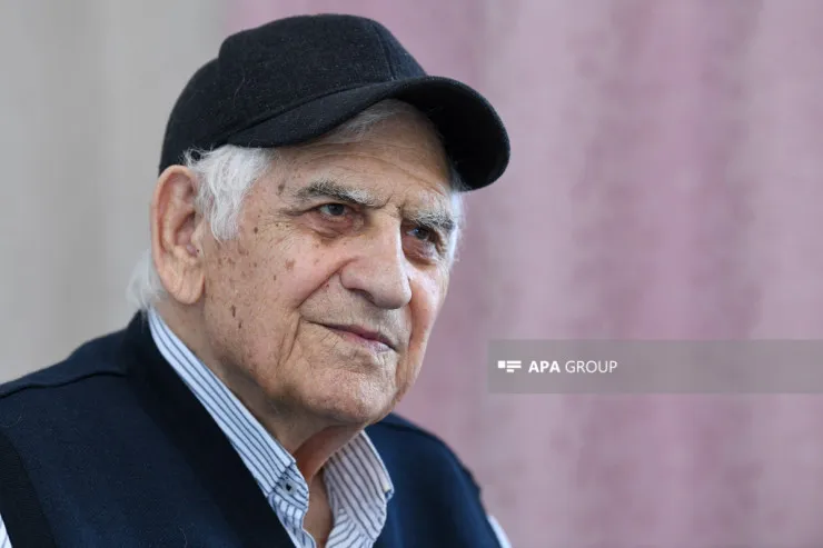 Nəriman Həsənzadənin vəziyyəti ağırdır: "40 gündür xəstəxanada yatır" 