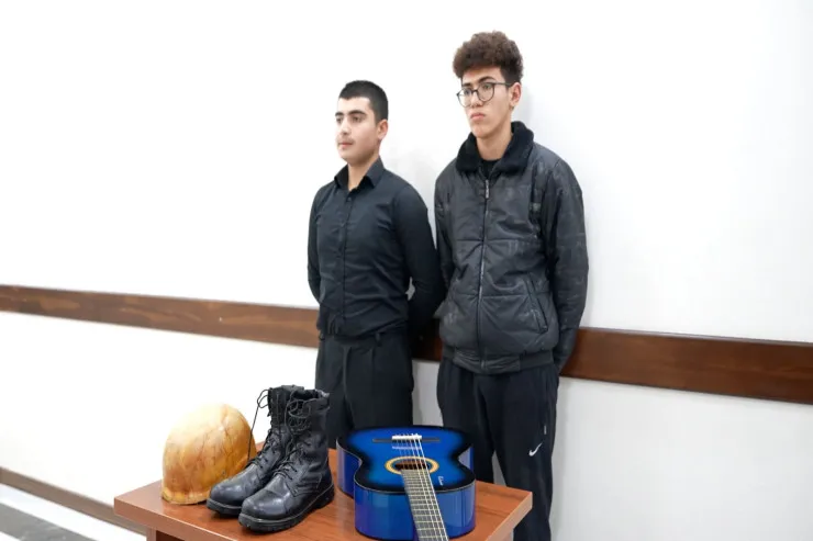 Polis şəhid məzarlarından oğurluq edənləri  saxladı - VİDEO 