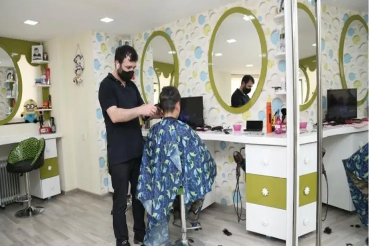 Bərbərxana və gözəllik salonları da ƏDV QAYTARACAQ 