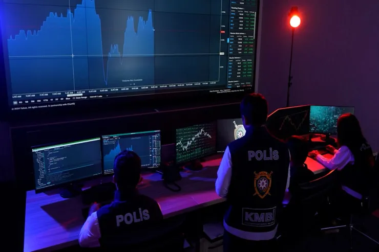 Kiberpolis Siyasət Rəcəbovu və dəstəsini tutdu - ƏMƏLİYYAT VİDEOSU 