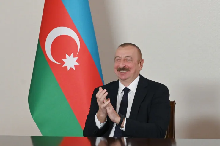 İlham Əliyev "Qarabağ"ı təbrik etdi 