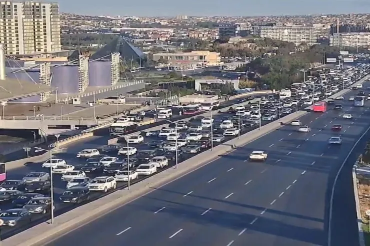 Bakıda bu yollarda sıxlıq var - SİYAHI 