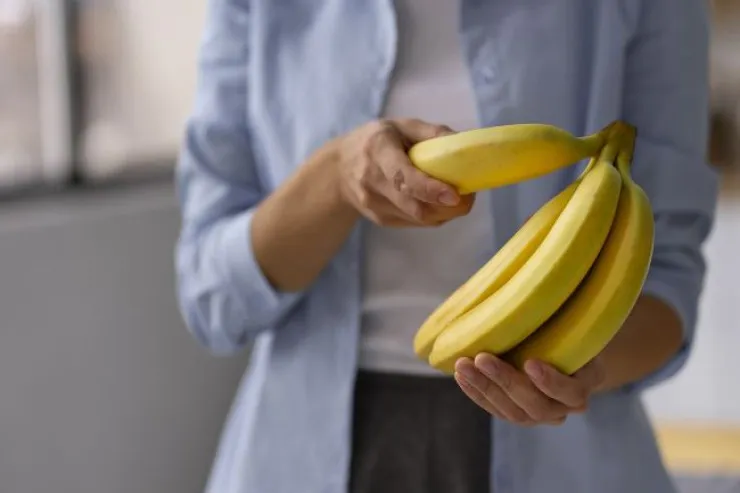 Bananlarınız  bir günə qaralır?   - Ömrünü 2 həftəyə qədər uzadacaq sirr 