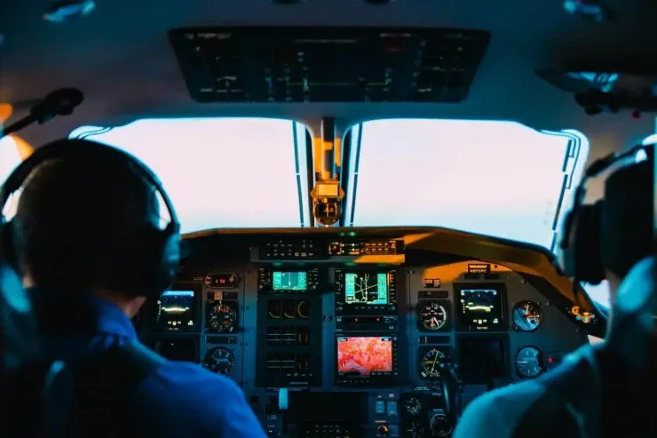 Pilotlar uçuş zamanı  bir-birlərini necə salamlayırlar? - Gizli işarələr  